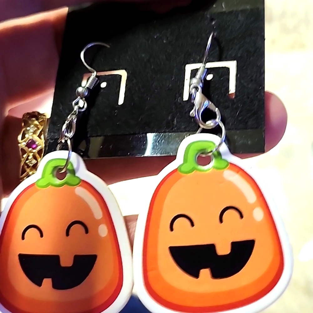 HANDMADE HALLOWEEN EARRINGS